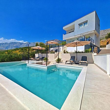Luxury Holiday Home Dioniz 포드고라 외부 사진