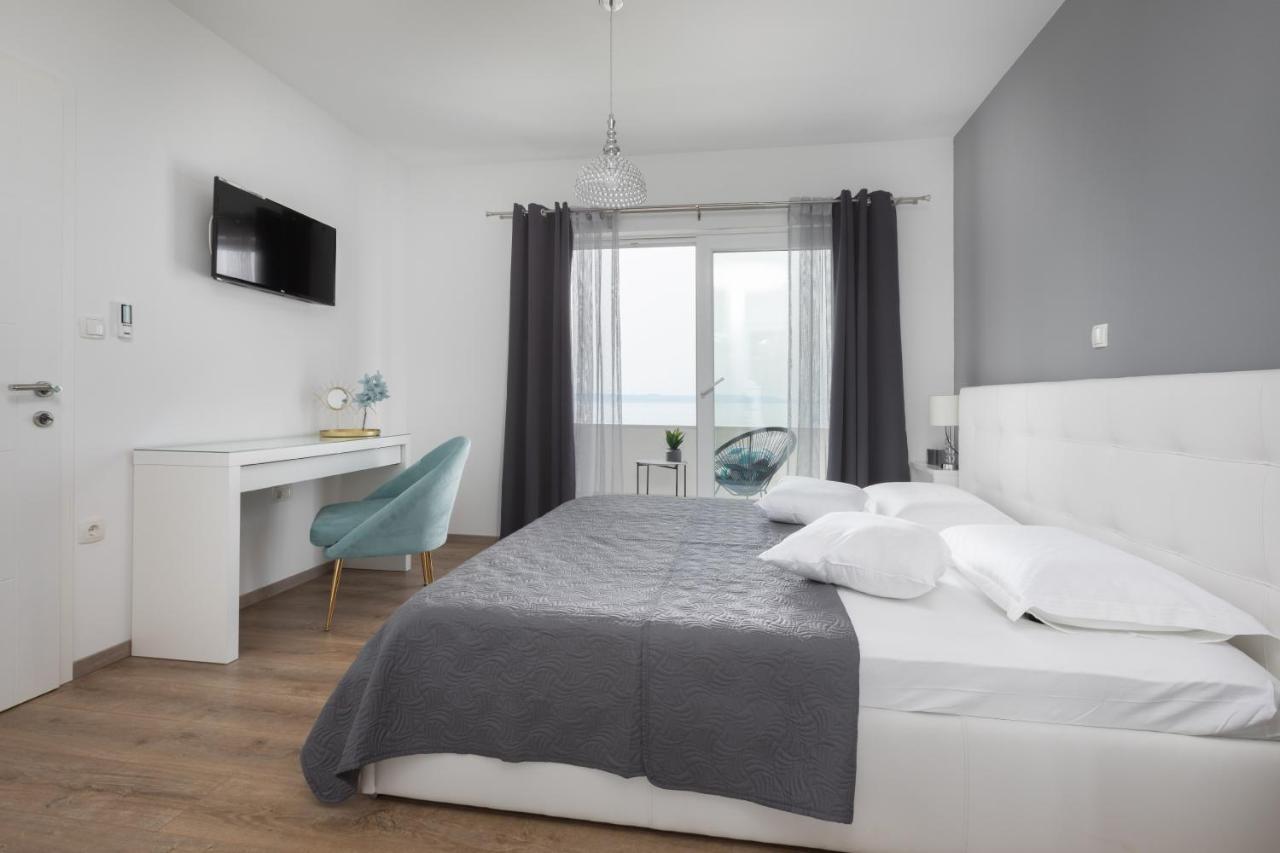 Luxury Holiday Home Dioniz 포드고라 외부 사진