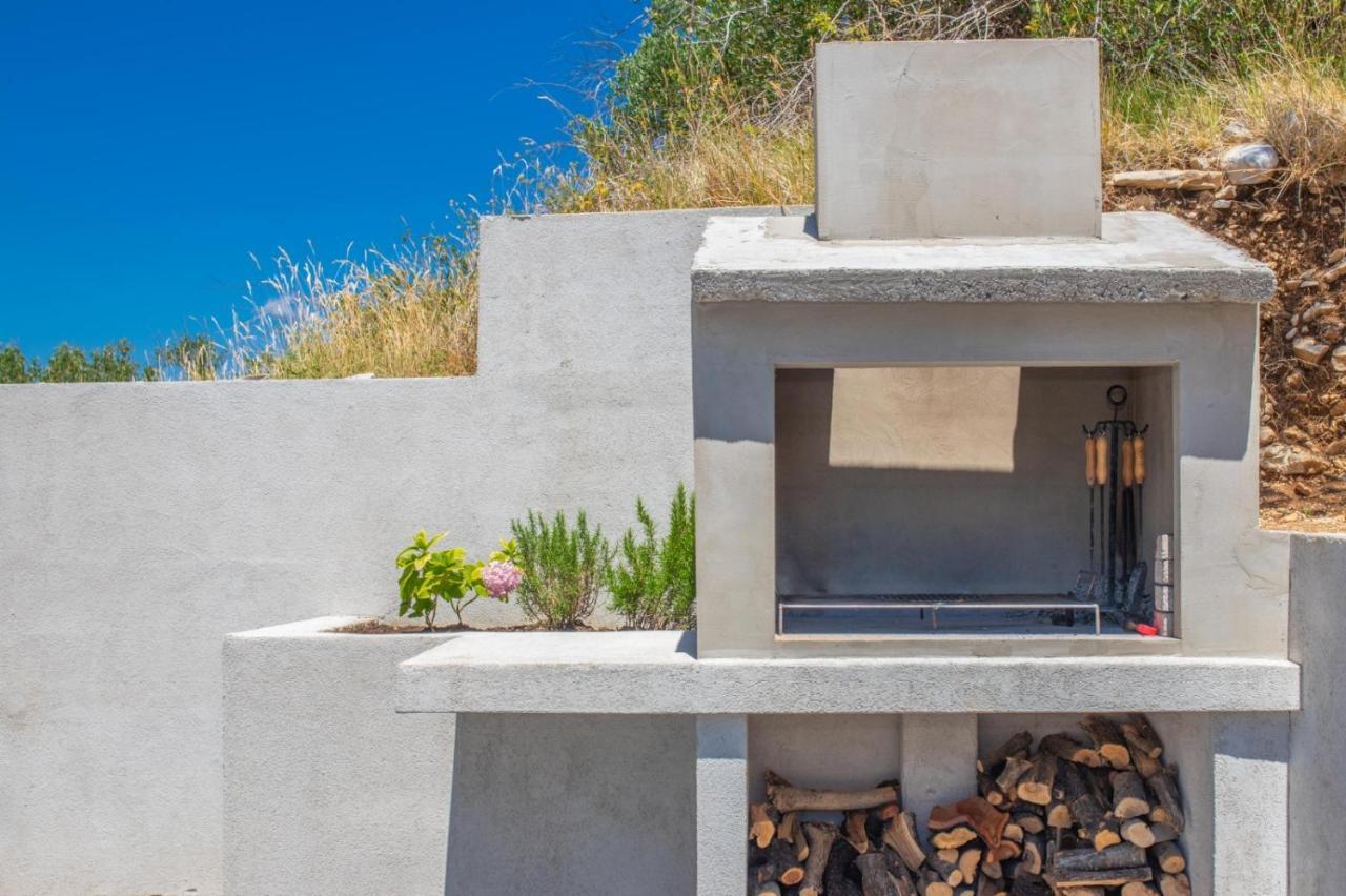 Luxury Holiday Home Dioniz 포드고라 외부 사진